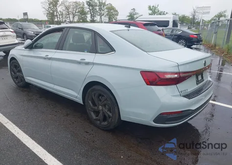 2025 Volkswagen Jetta 1.5T Se from USA, damaged, VIN 3VW7X7BU5SM048741